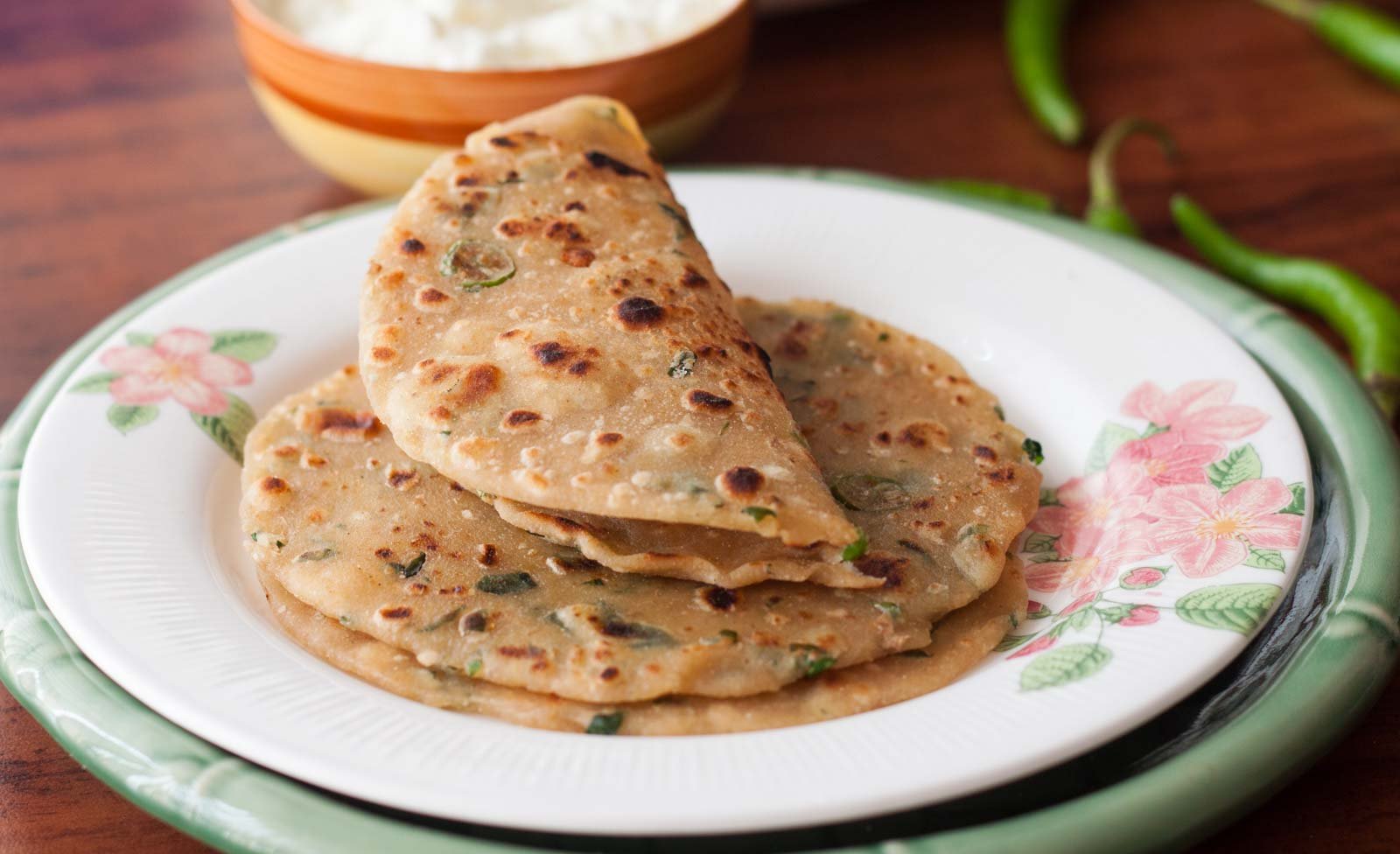 Methi Thalipeeth Recipe (Fresh Fenugreek Leaves Flat Bread) 