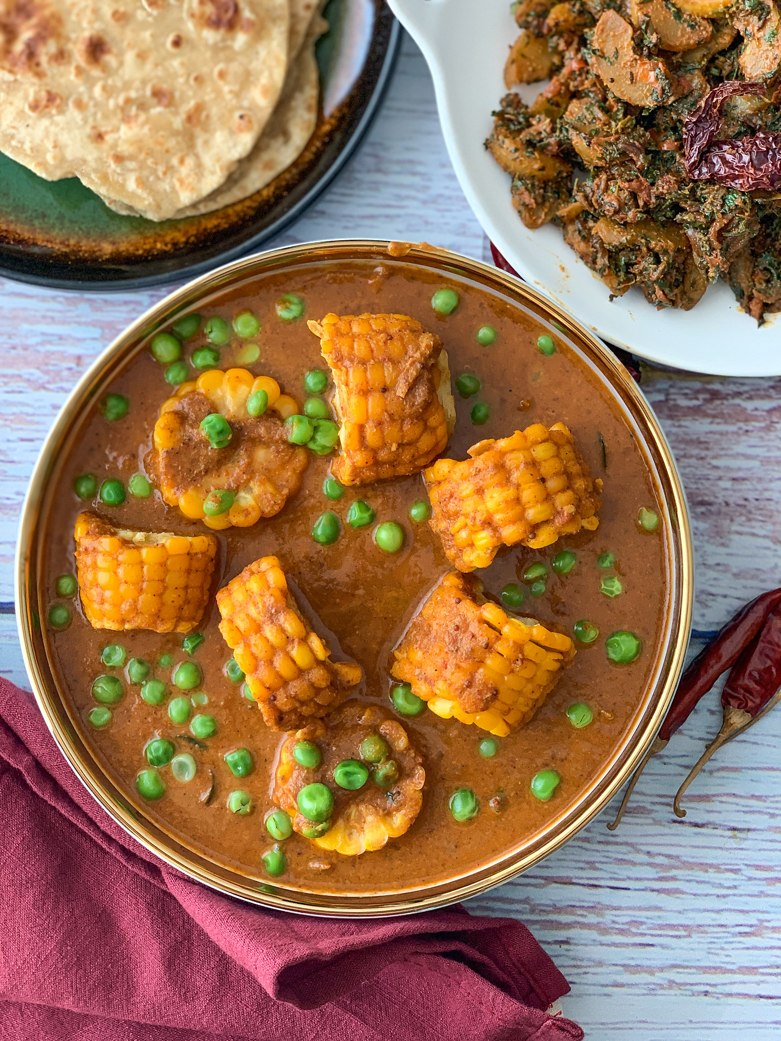 कॉर्न और मटर की करी रेसिपी - Corn And Peas Curry Recipe