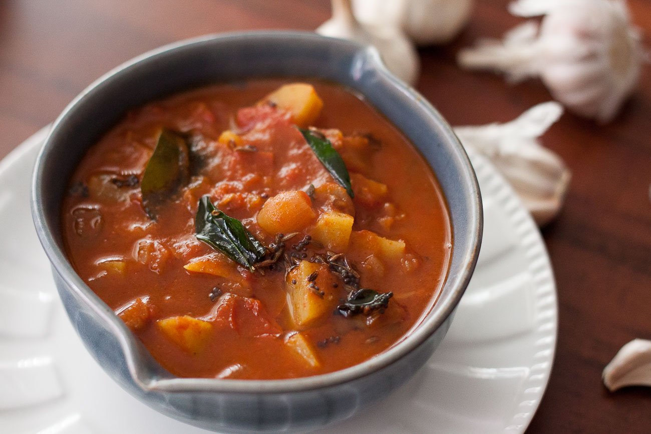 Andhra Style Chilakada Dumpa Pulusu Recipe (Sweet Potato in Tangy, Sweet & Spicy Curry Recipe)