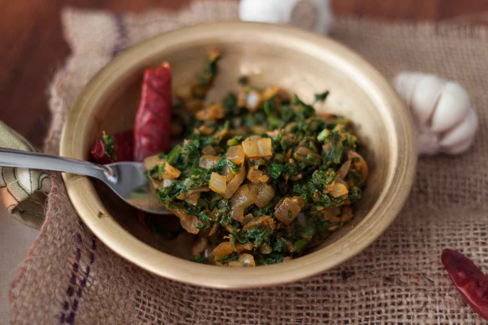Andhra Style Palakaru Vepadu Recipe - Spinach Stir Fry Recipe