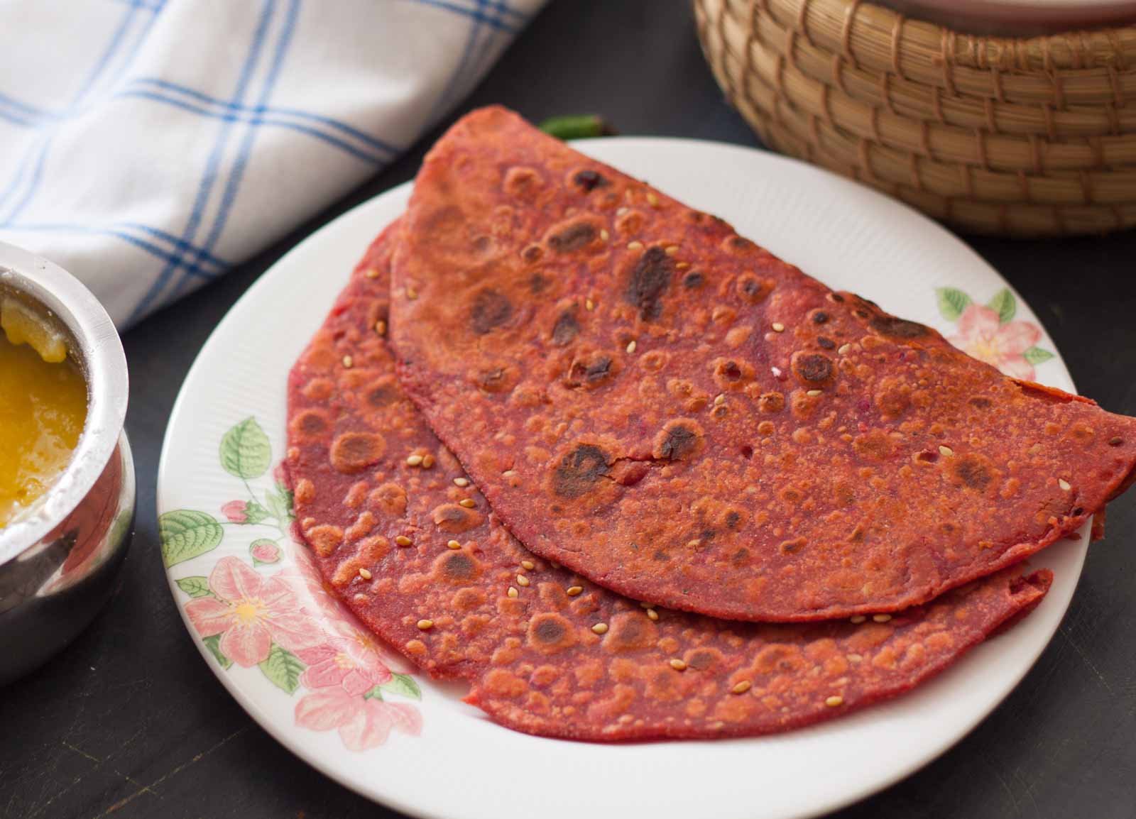 Beetroot & Sesame Thepla Recipe 