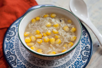 Hearty Chinese chicken and sweet corn soup recipe