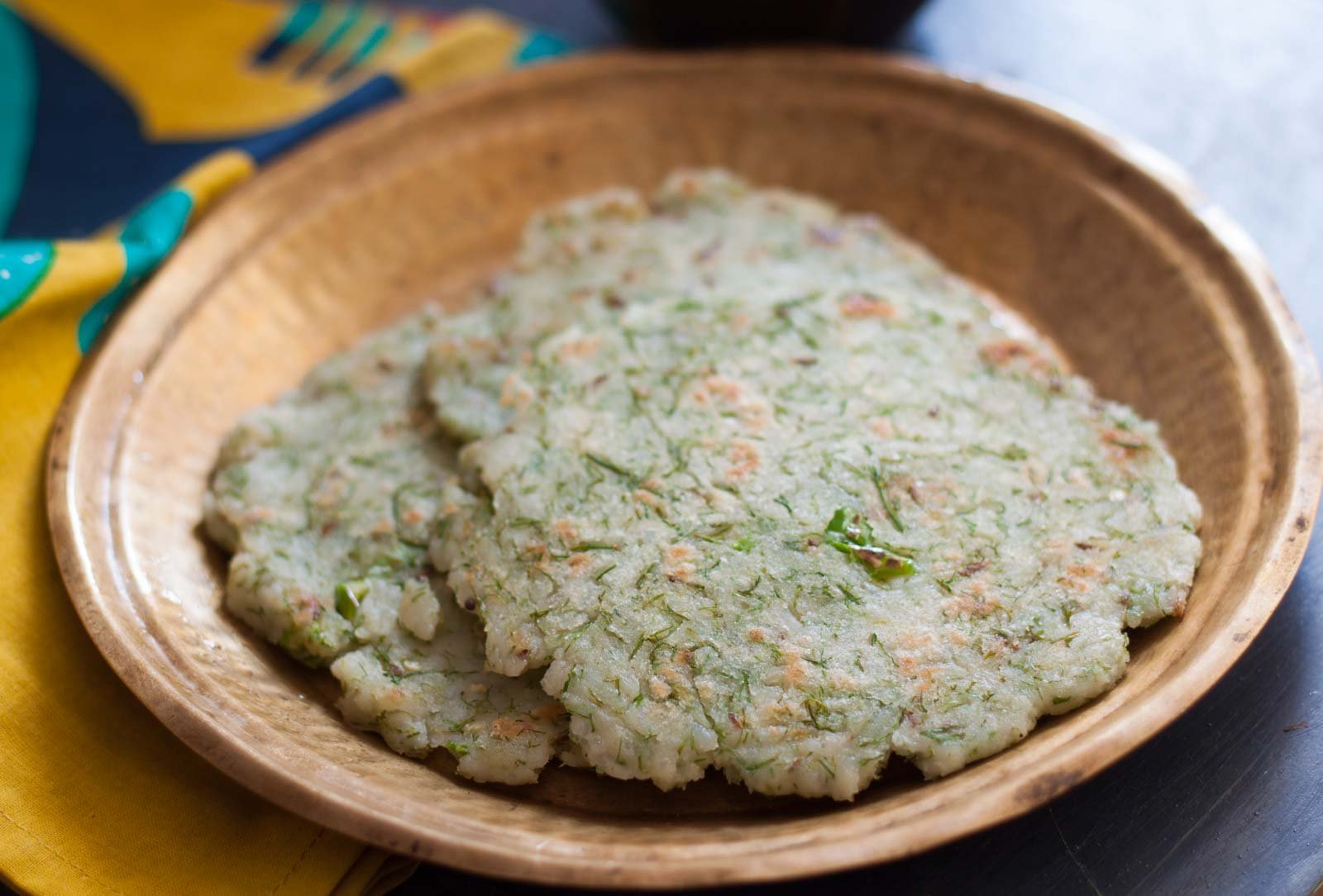 Karnataka Style Sabsige Soppu Akki Rotti (Dill leaves and flattened Rice Bread Recipe)
