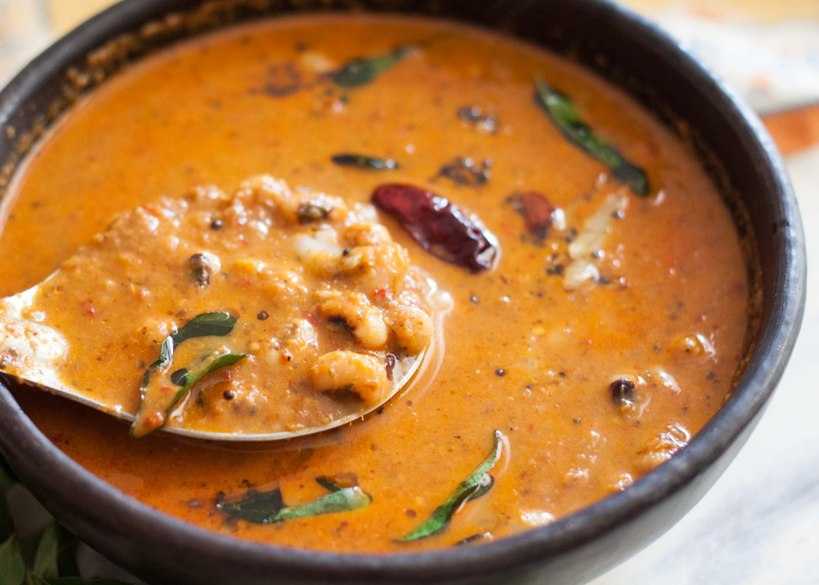 Mangalorean Style Lobia Gassi Recipe - Black Eyed Peas In Coconut Curry