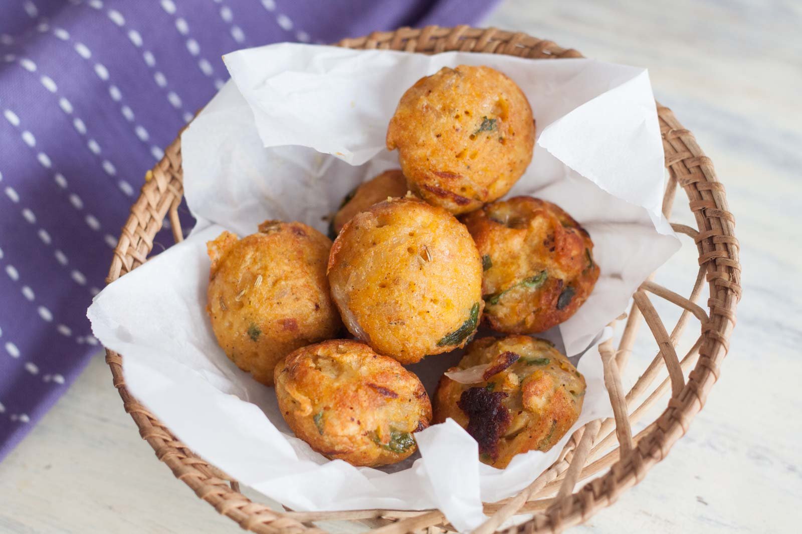 Puffed Lotus Seed Pakoras Recipe - Makhana Pakora 