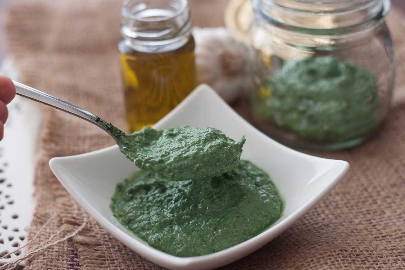 Spirulina and Mint Basil Pesto Recipe