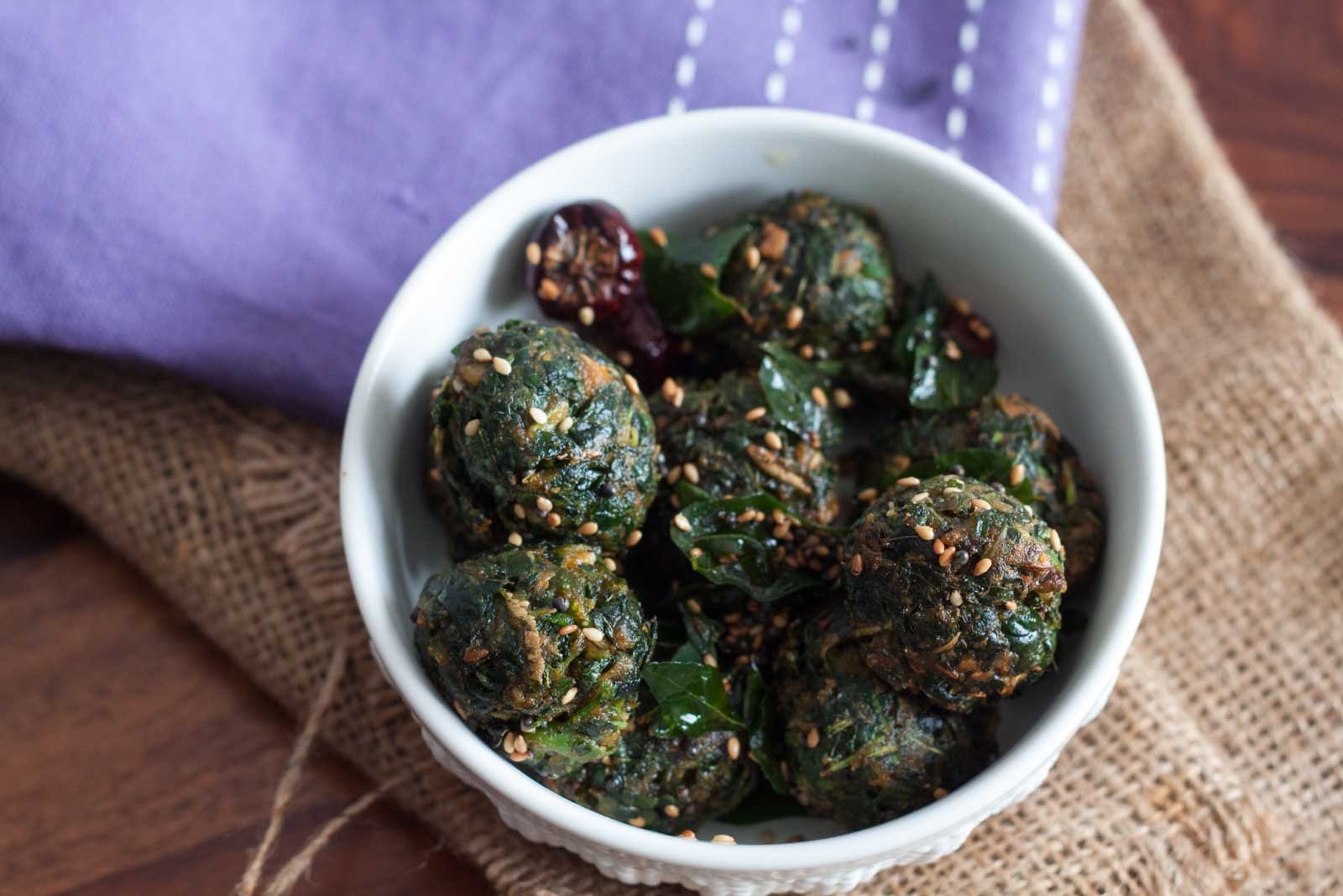 Thotakura Undalu Recipe (Crispy Amaranth Leaves Balls) 