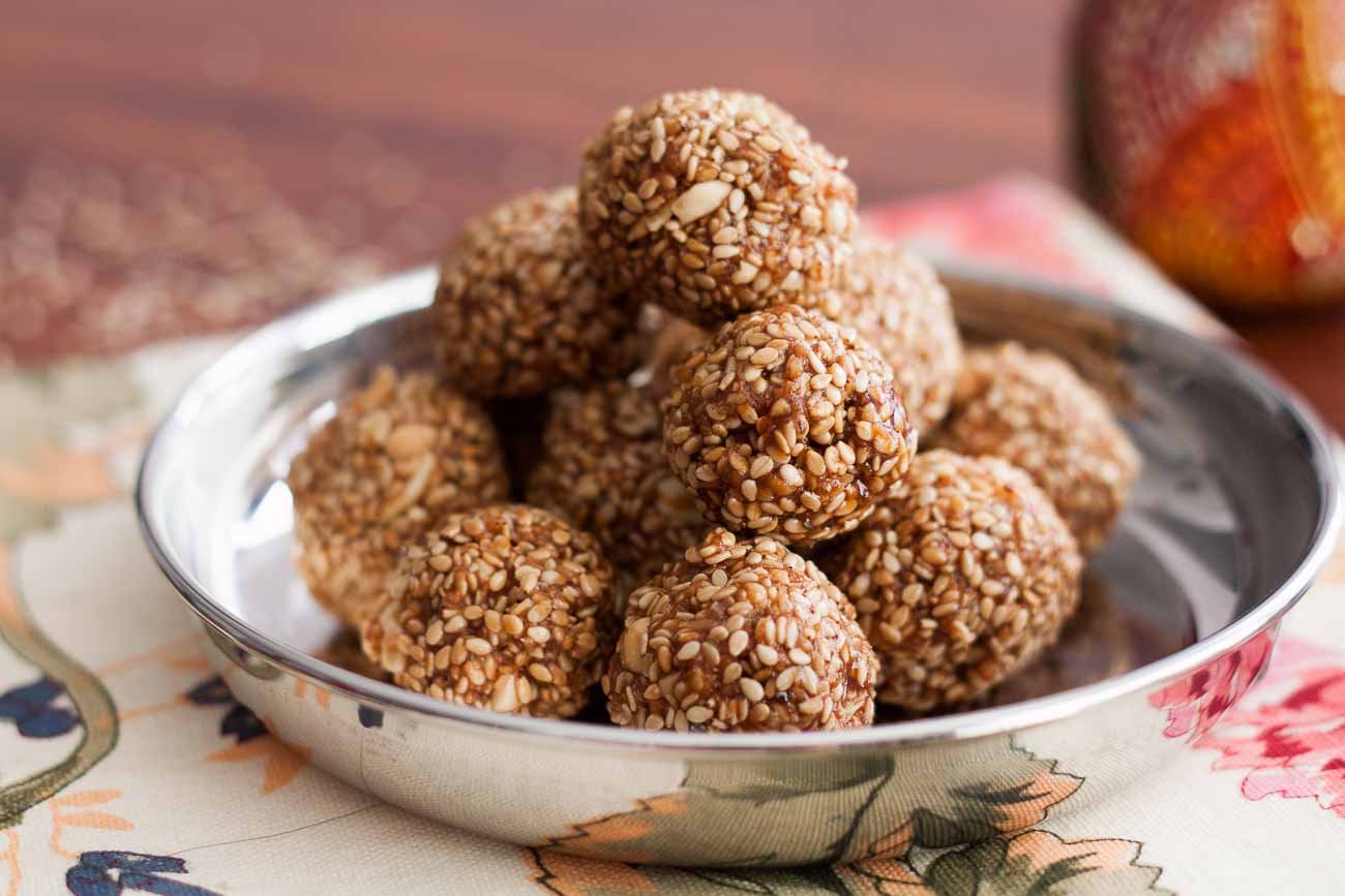 Til Ke Laddu Recipe (Sesame Seeds Laddu Recipe) by Archana's Kitchen