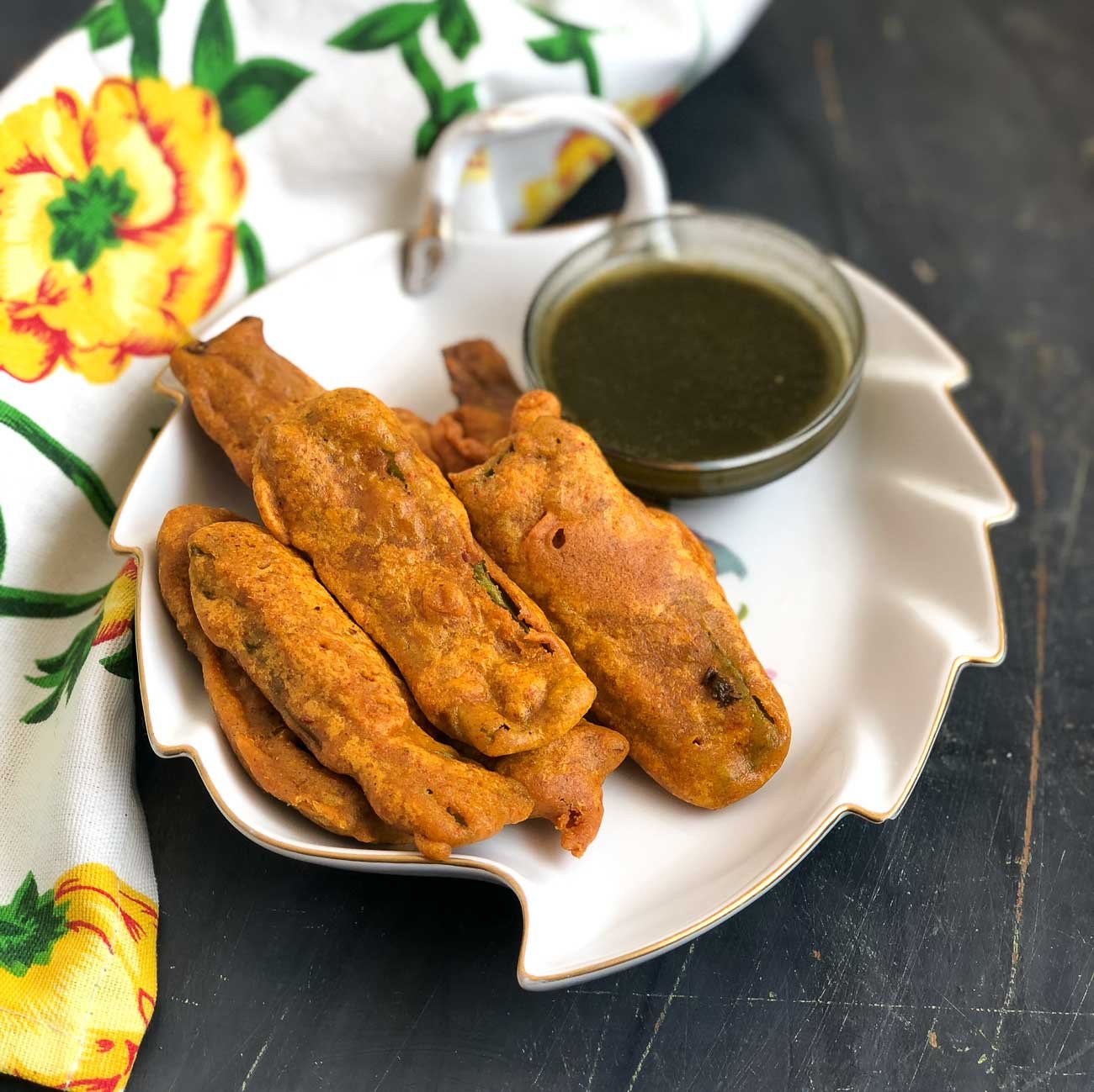 Capsicum Bajji Recipe -Kuda Milagai Bajji/ Bell Pepper Bajji