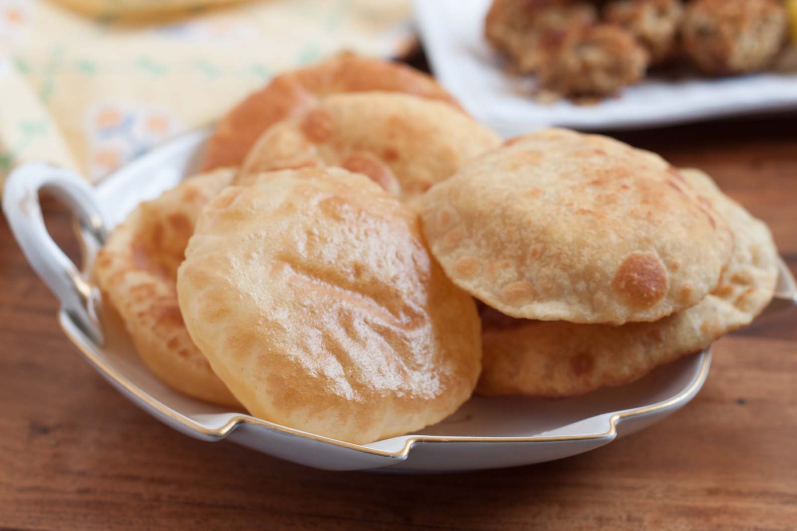 Chunni Ki Puri Recipe - Moong Dal And Besan Fried Puri Recipe