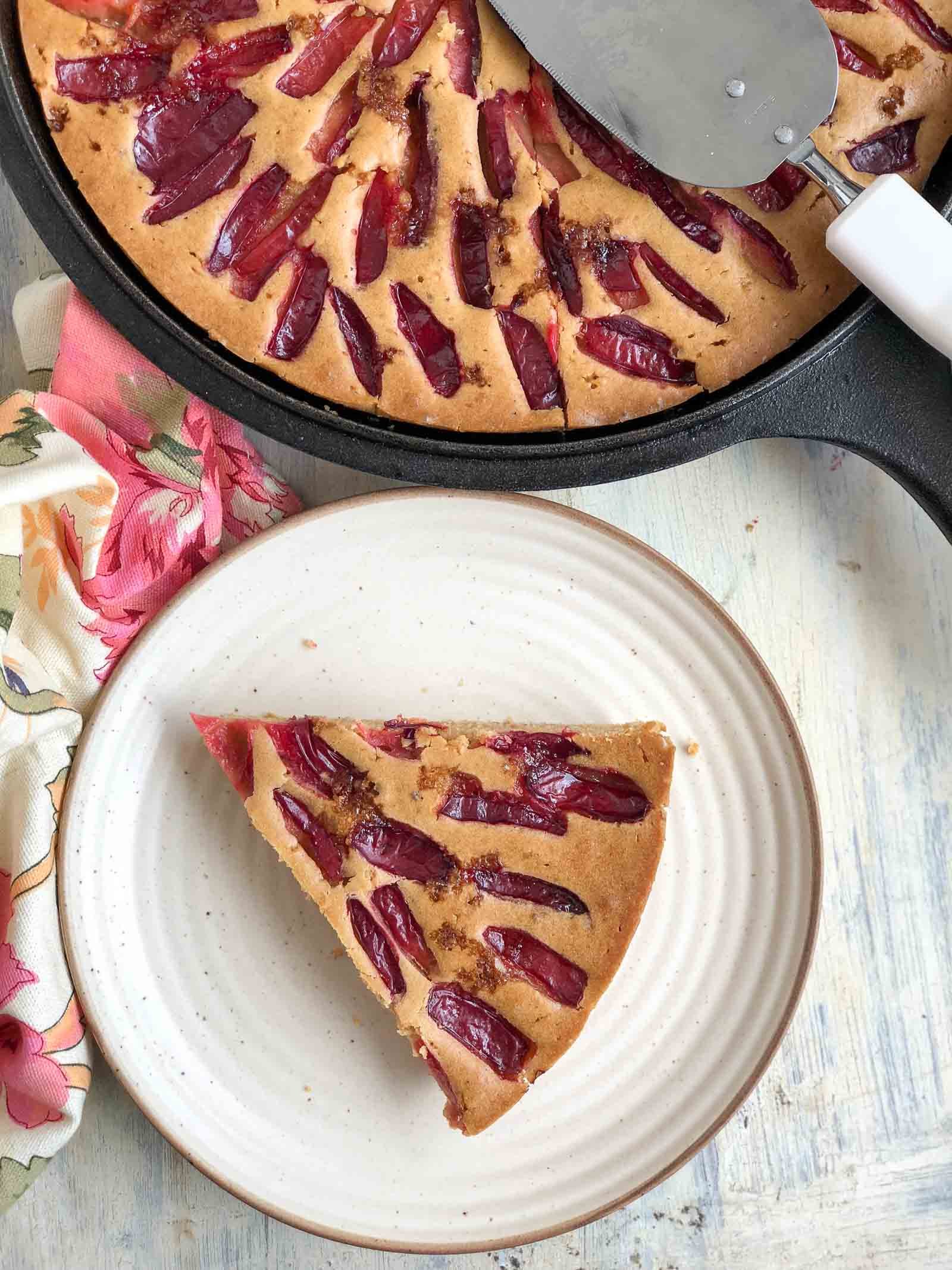 Delicious Skillet Plum Cake Recipe 