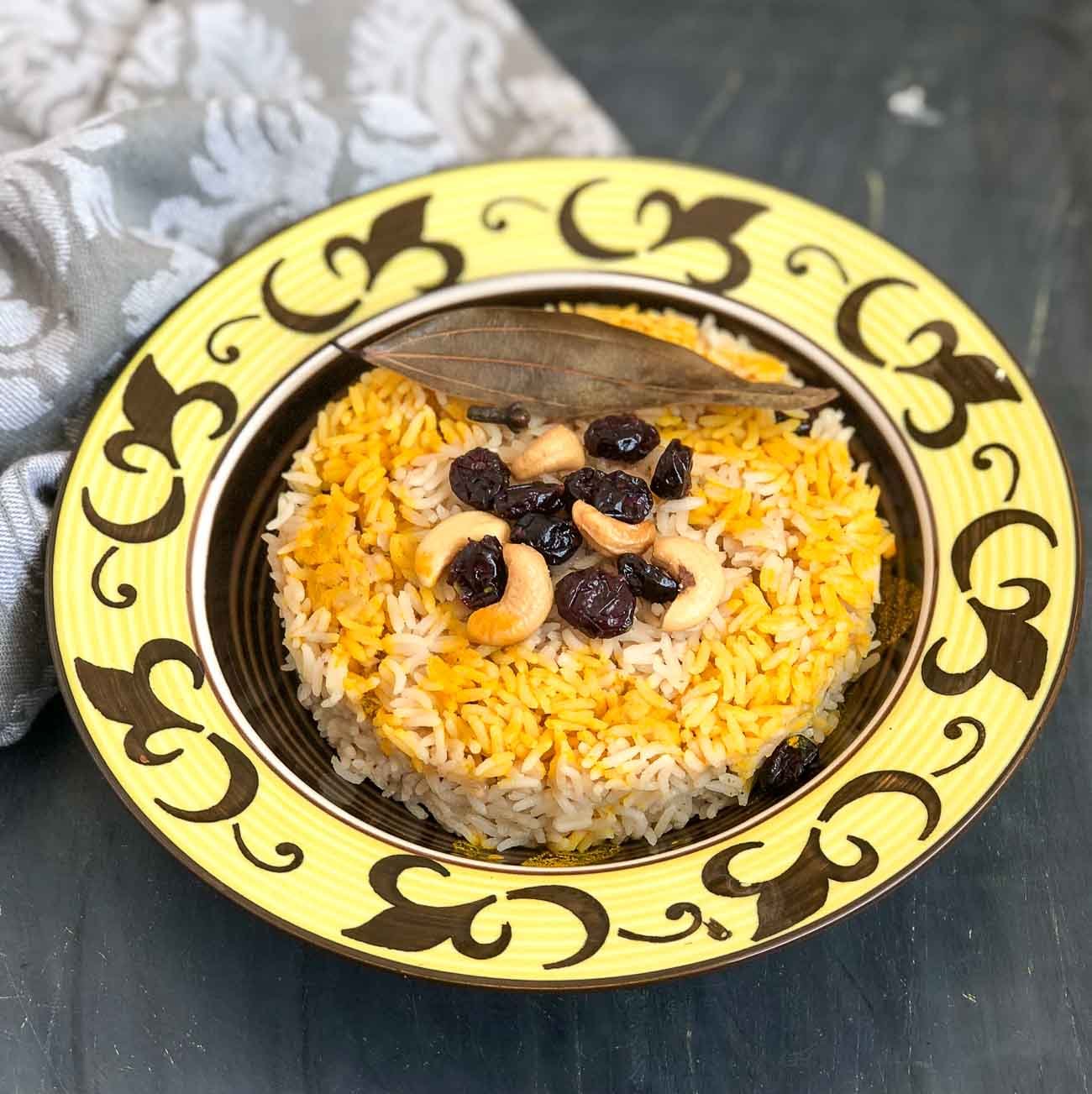 Iranian Berry Pulao Recipe With Caramelized Onion & Cranberry