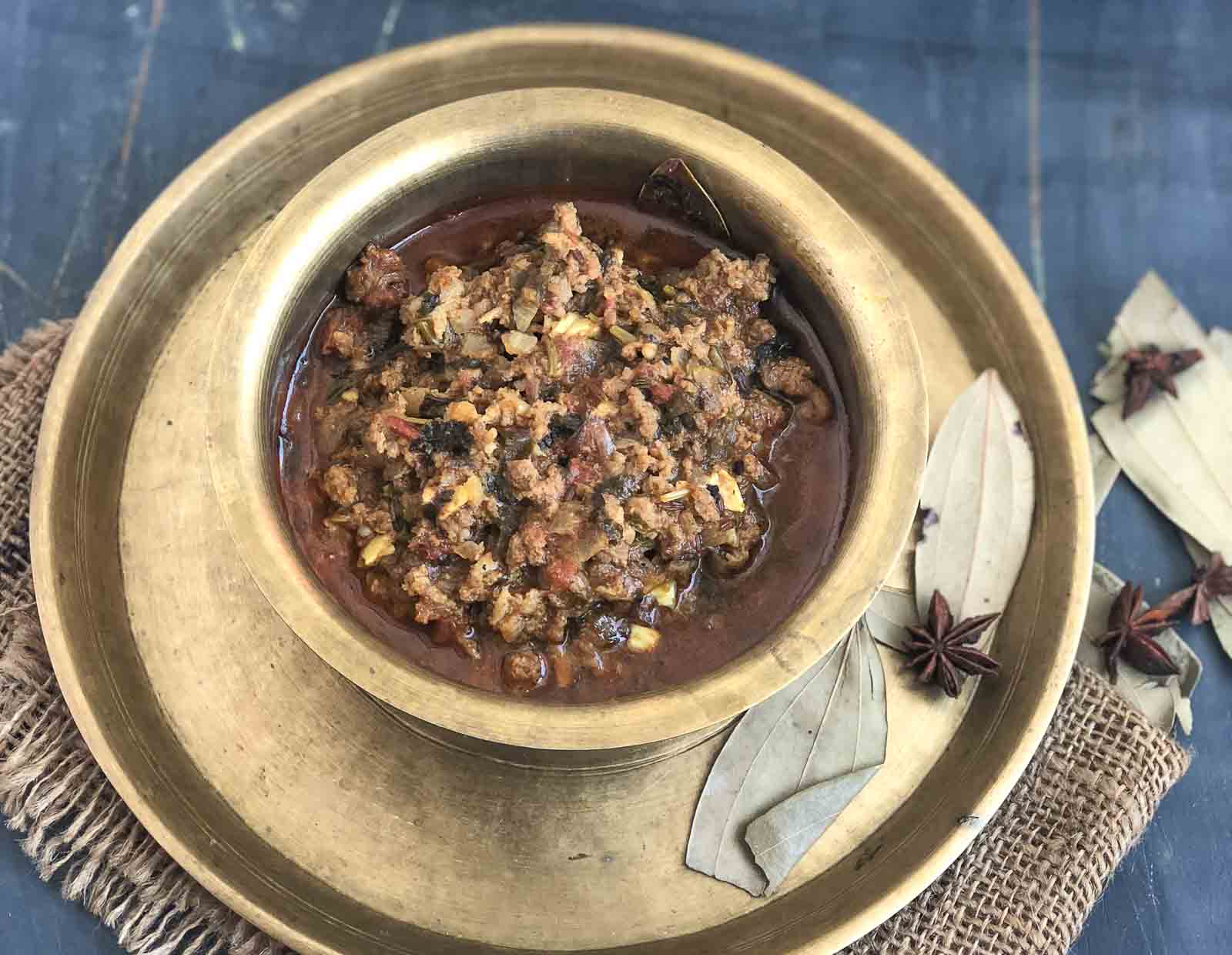 Kothu Kari Kuzhambu Recipe - Mutton Keema Curry 