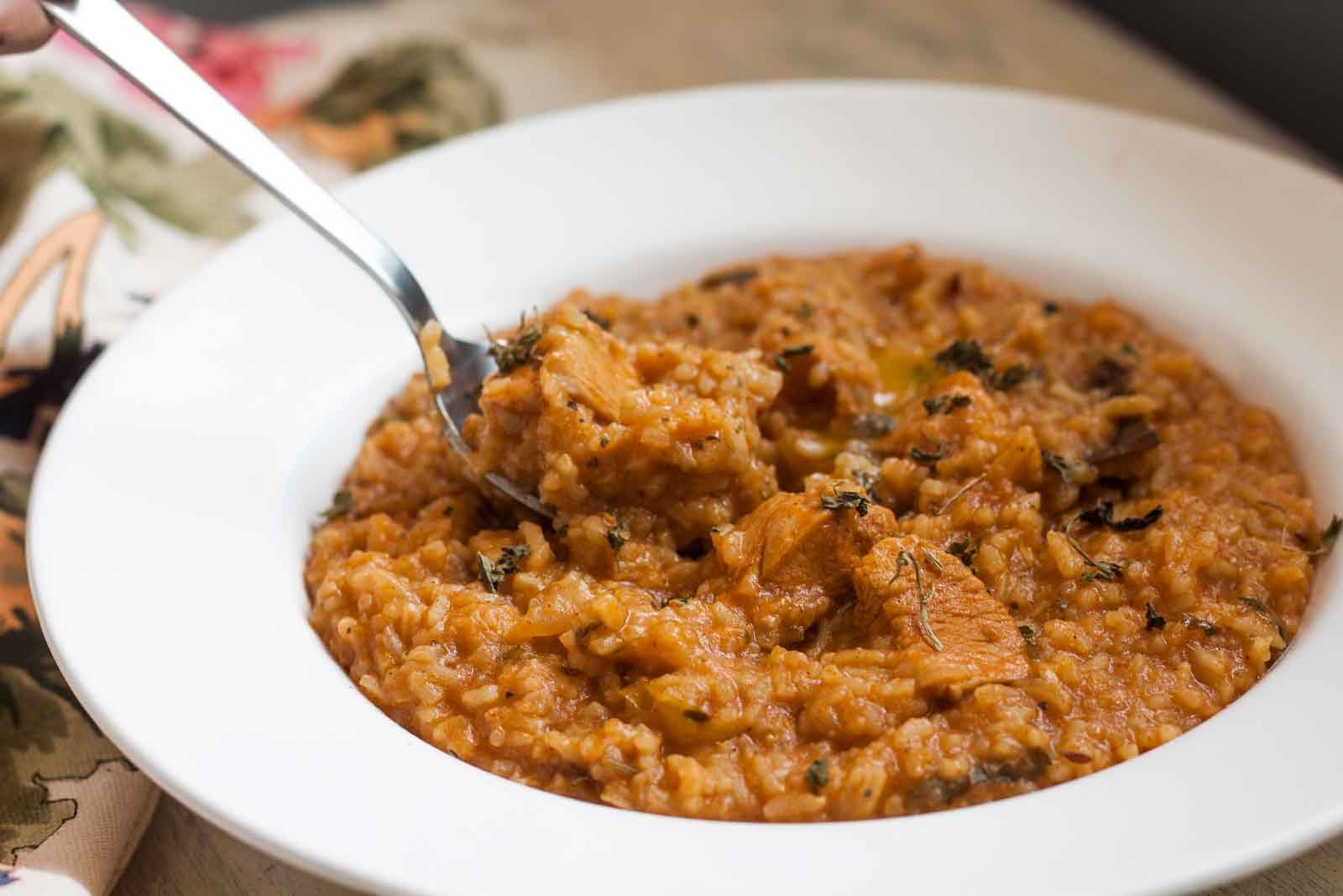 वन पॉट बटर चिकन खिचड़ी रेसिपी - One Pot Butter Chicken Khichdi Recipe वन पॉट बटर चिकन खिचड़ी रेसिपी - One Pot Butter Chicken Khichdi Recipe