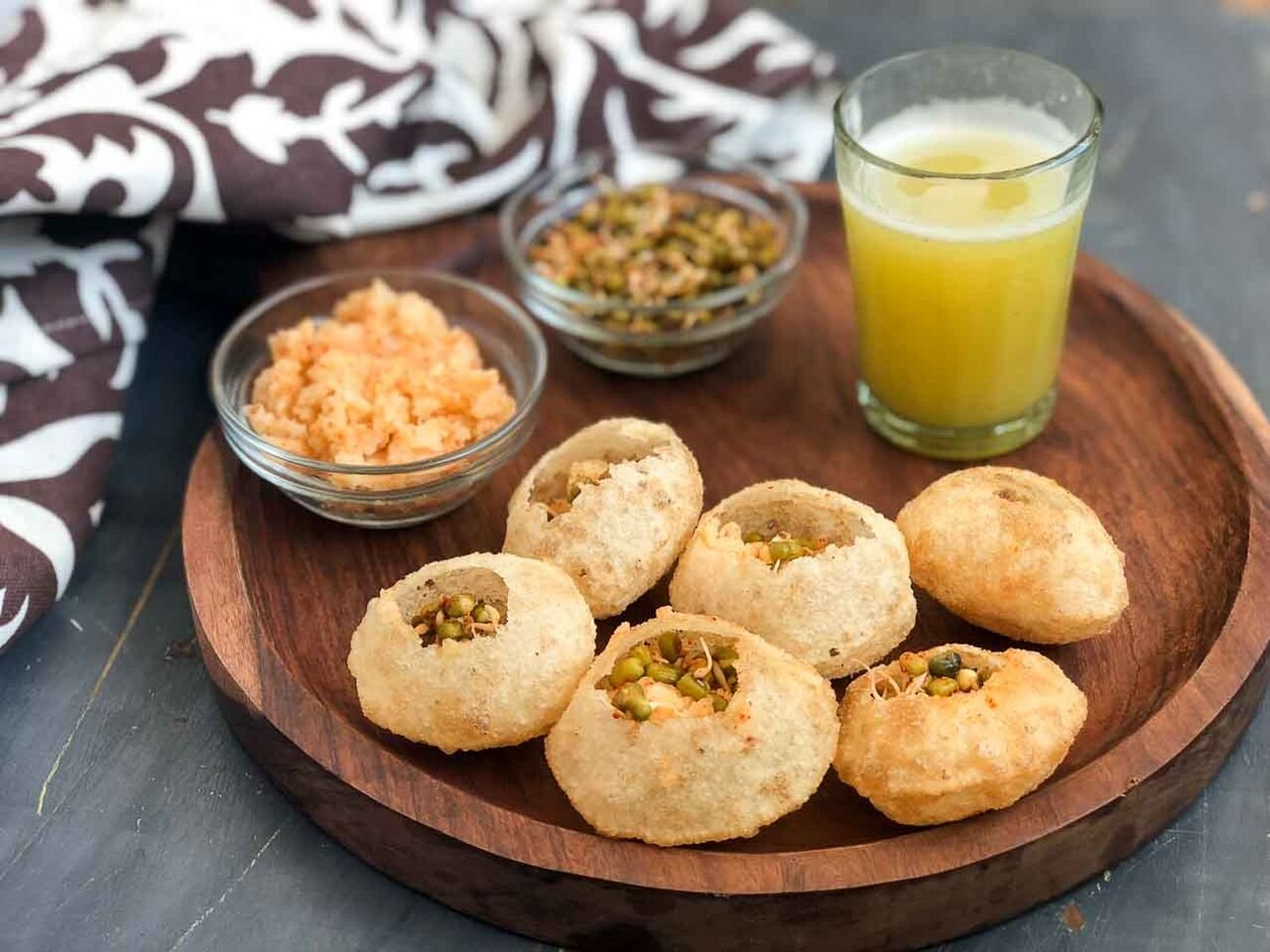 Sweet & Spicy Pineapple Pani Puri Recipe 