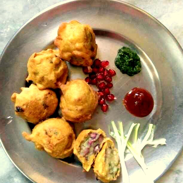 अनार आलू पकोरा रेसिपी - Anar & Aloo Pakora Recipe