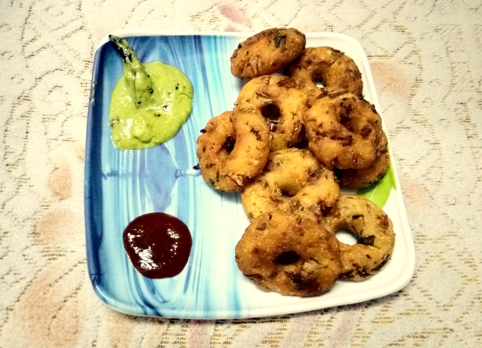 Bread, Paneer & Potato Instant Vada Recipe