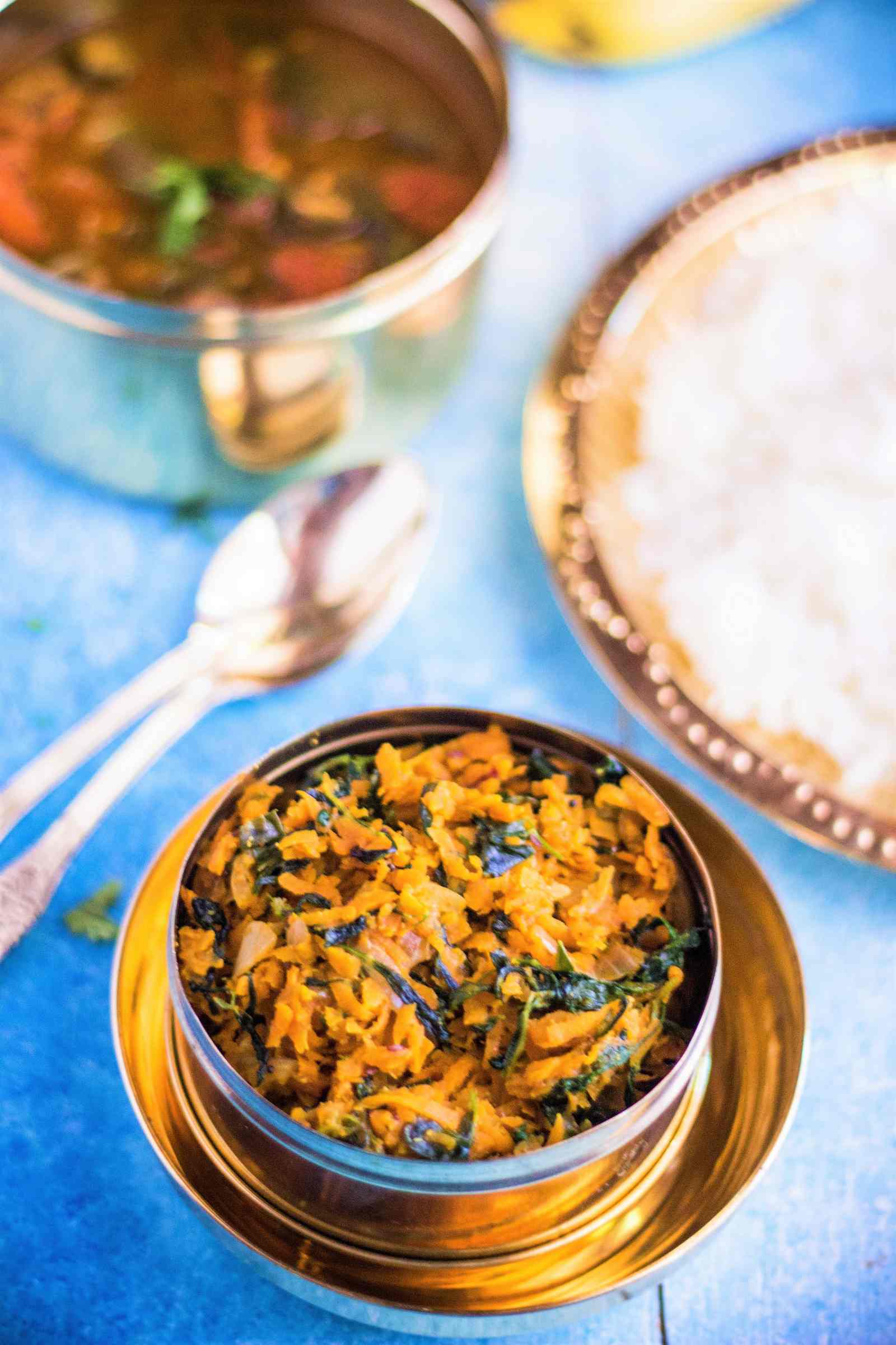 Gajar Methi Poriyal Recipe - Carrot Fenugreek Stir Fry