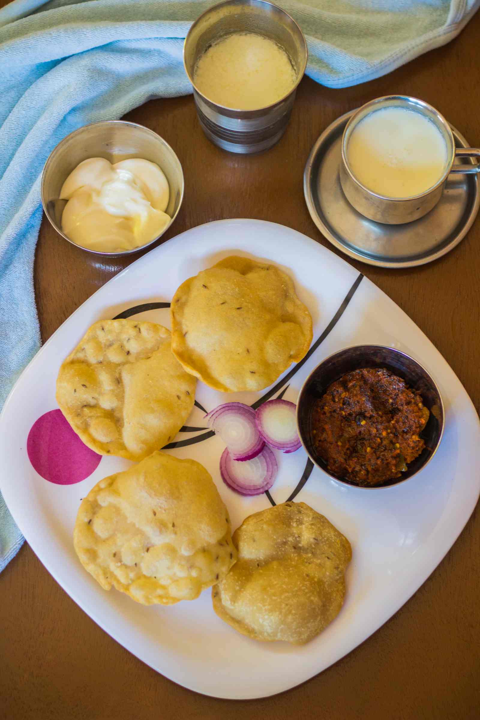 Nagori Puri Recipe (Semolina Puri)