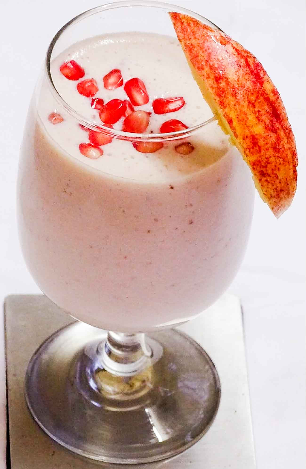 Apple And Pomegranate Smoothie Recipe