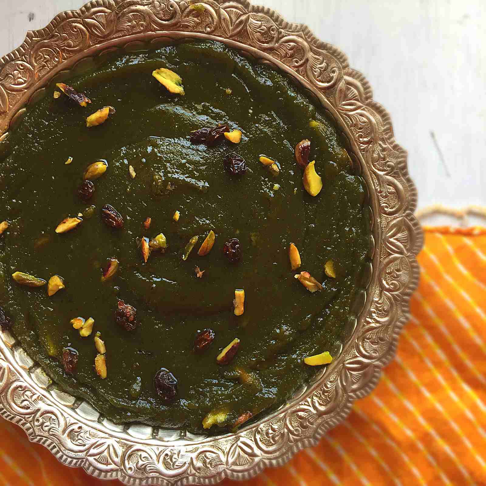 Rajasthani Hare Chane Ka Halwa Recipe (Choliya Halwa)