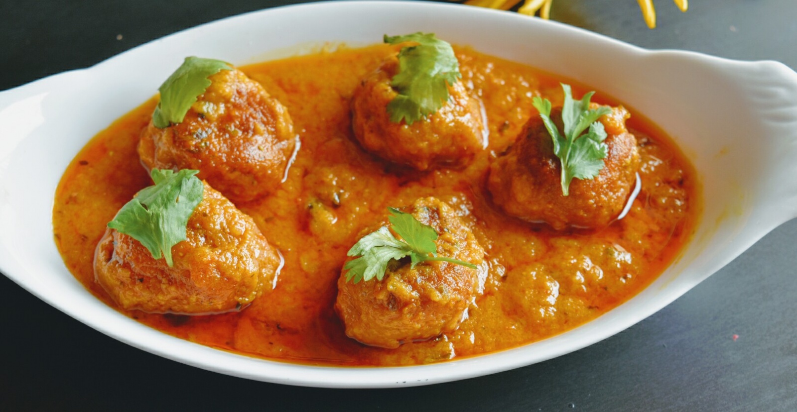 Kancha Peper Kofta Curry Recipe-Bengali Green Papaya Kofta Sabzi