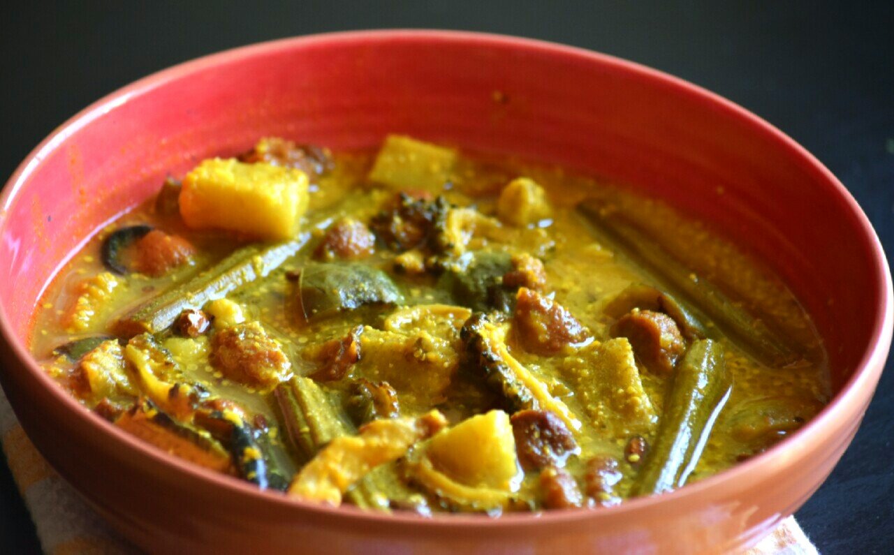 Bengali Sukto Recipe - Mixed Vegetable Curry