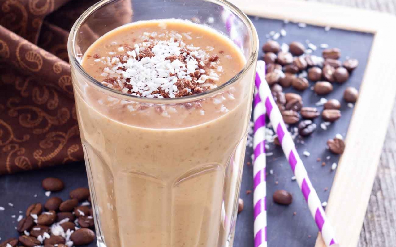 Chilled Coffee Smoothie Dates Walnuts Recipe 1 thumbnail 1280x800
