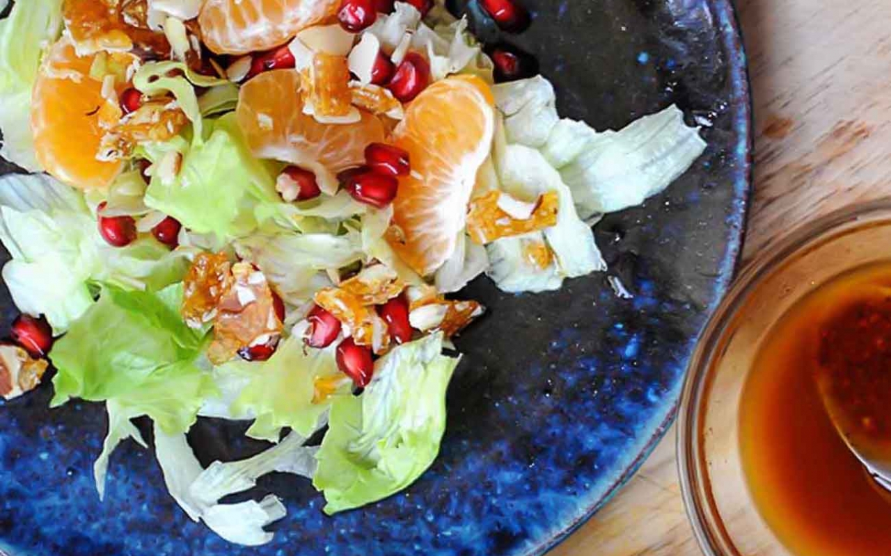 Orange and Pomegranate Salad Recipe with Candied Almonds 1 2 thumbnail 1280x800