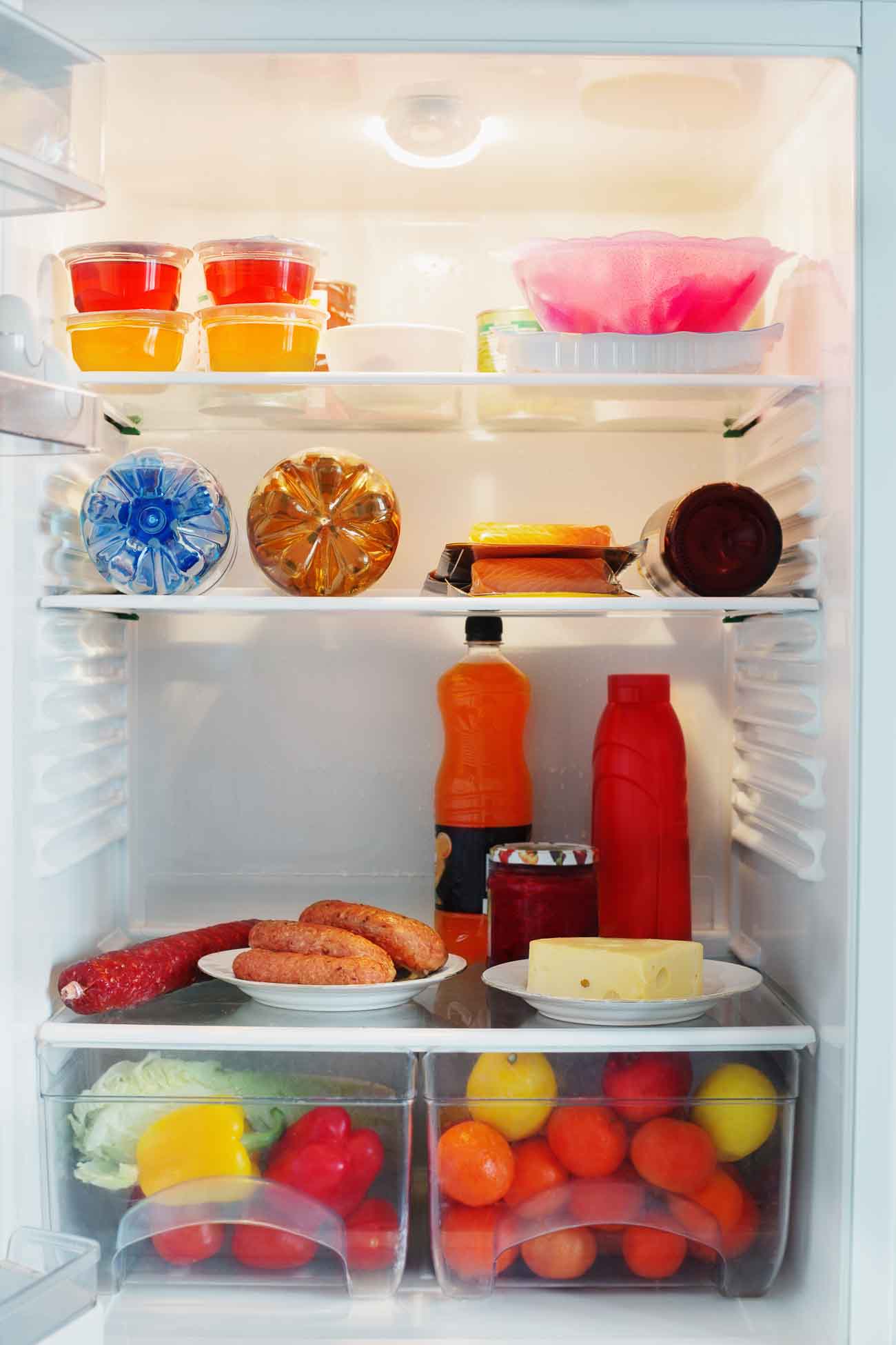 how to clean refrigerator 1