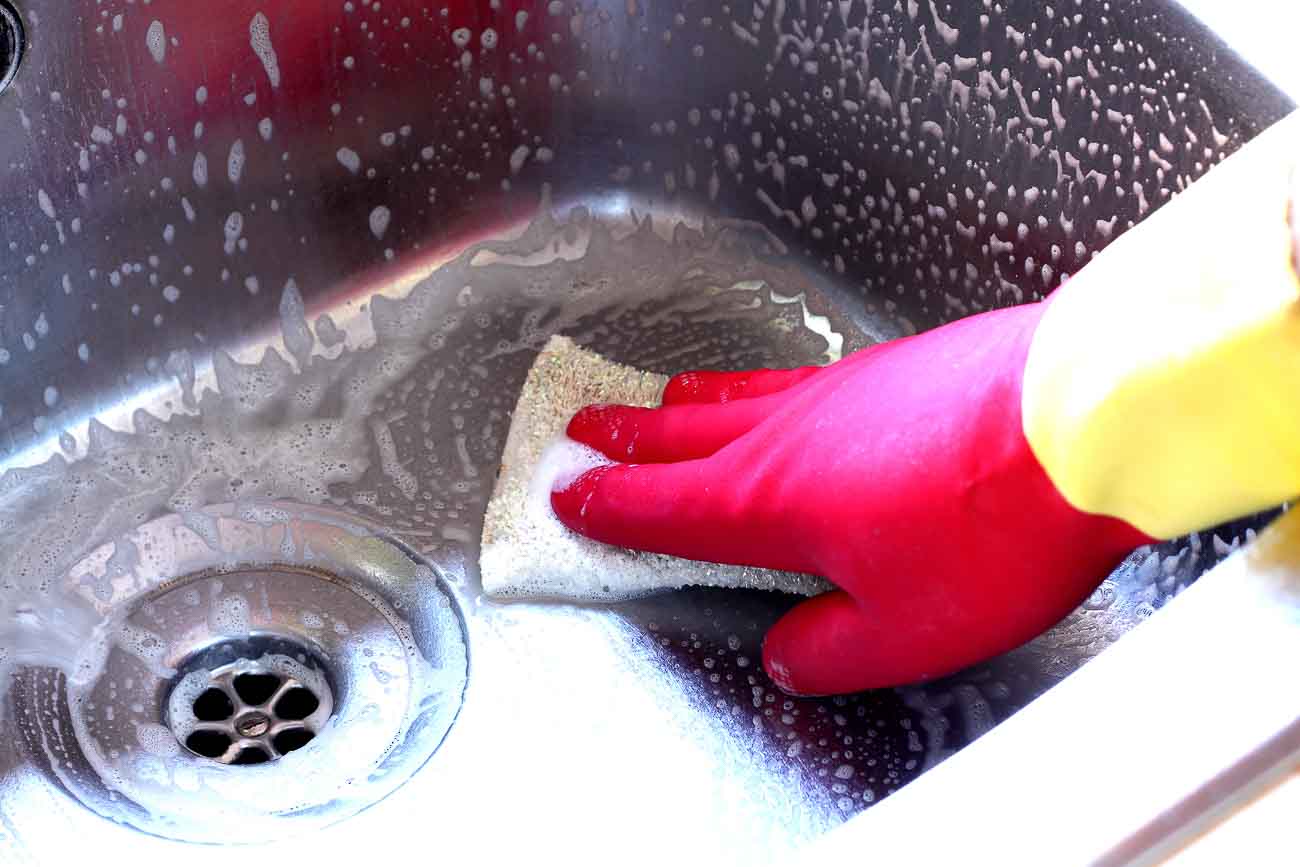 how to clean sink 1