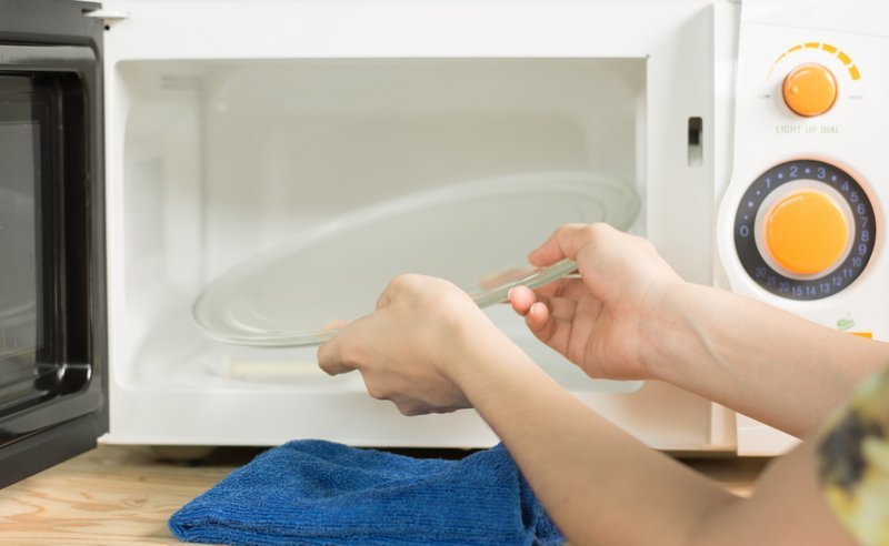 microwave cleaning