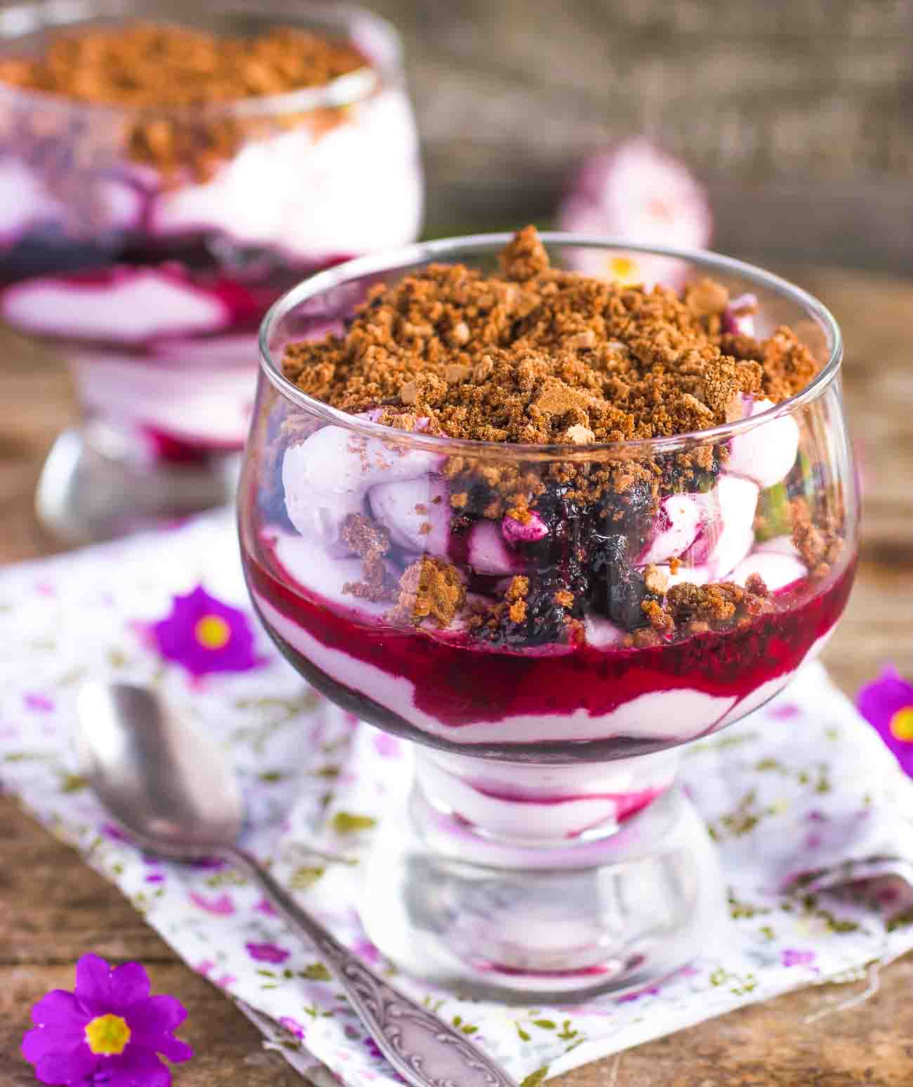 Blueberry Fool Recipe Quick Dessert With Whipped Cream Fresh Berries By Archana S Kitchen