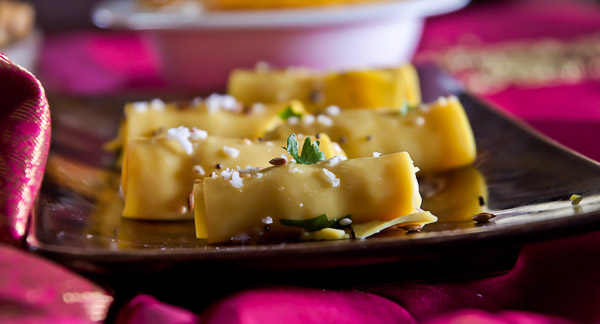 Gujarati Khandvi Recipe (Savory Gram Flour Pin Wheels)