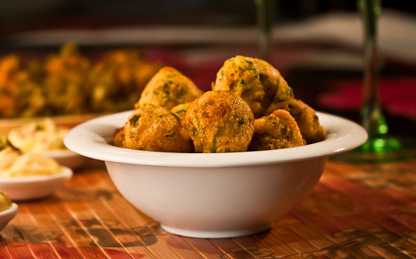 Kunukku Recipe - South Indian Spicy Lentil Fritters Kunukku Recipe - South Indian Spicy Lentil Fritters