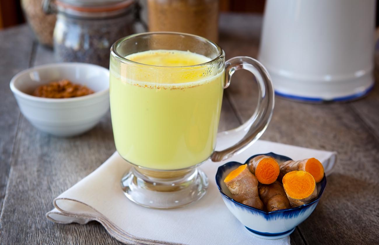 Turmeric Milk Recipe - Haldi Doodh / Golden Milk