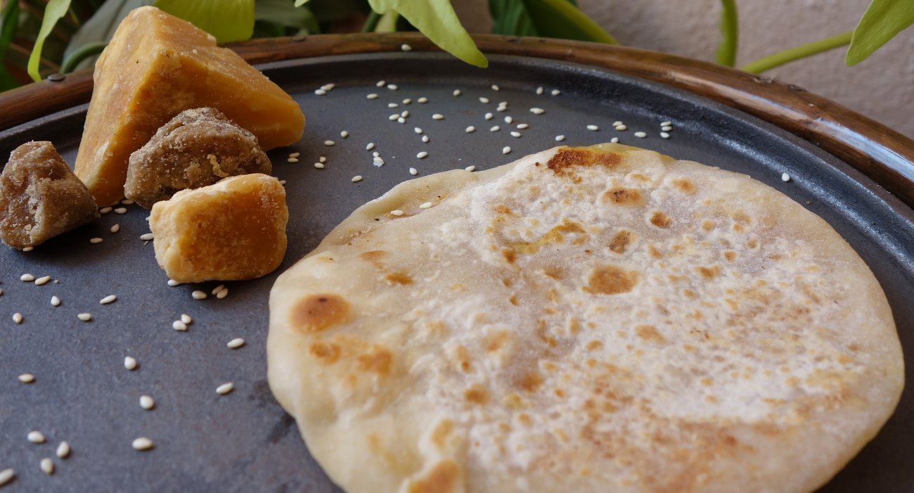 Gul Poli Recipe (Maharashtrian Jaggery & Sesame Stuffed Flatbread)