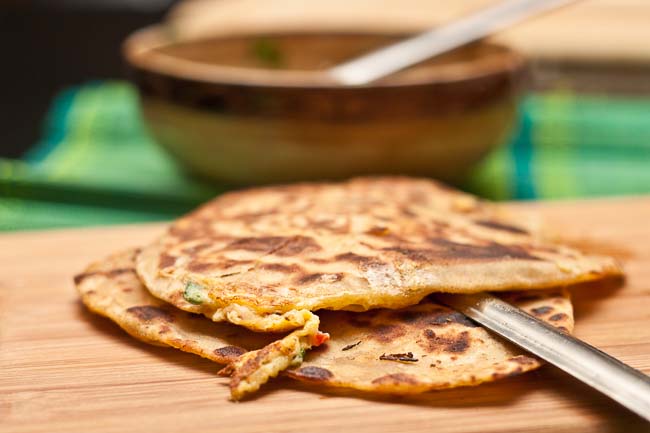 Muttai Parotta Recipe ( Ande Ka Paratha / Egg Filled Flat Bread)