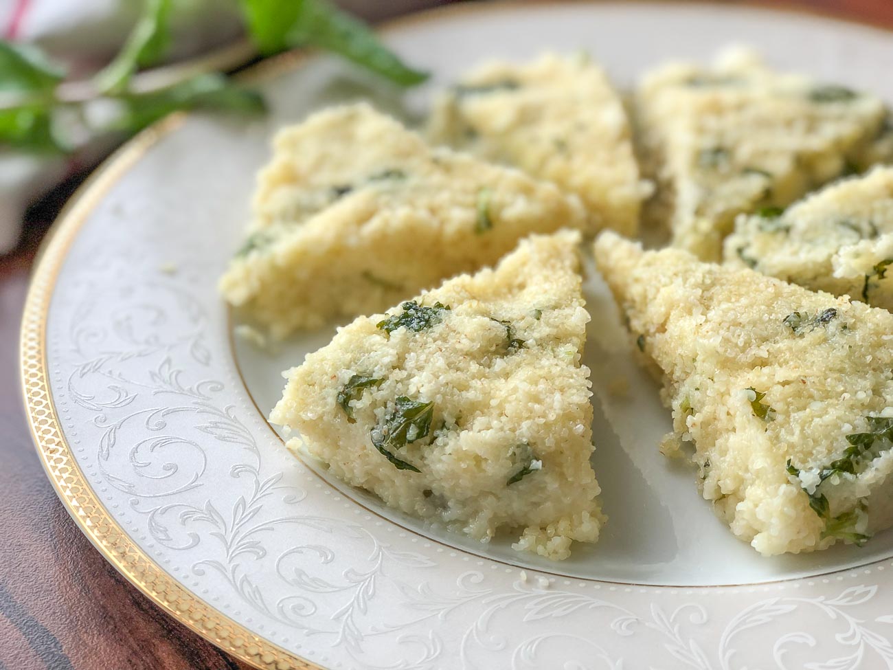 Pudina Sooji & Oats Dhokla Recipe - Steamed Semolina Cake With Oats & Mint Leaves  