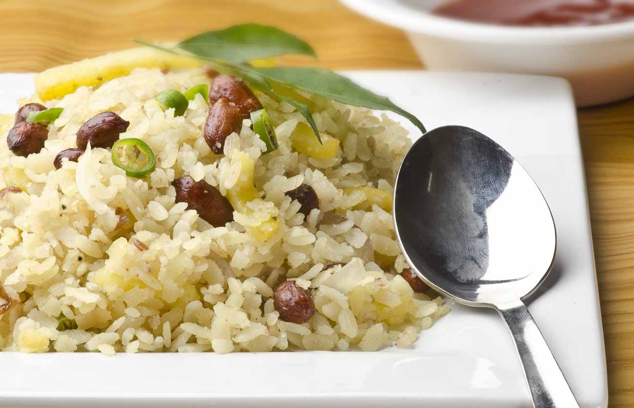 Maharashtrian Kanda Poha Recipe Maharashtrian Kanda Poha Recipe