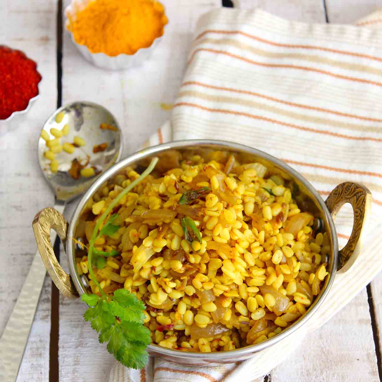 उरद की सुखी दाल रेसिपी - Urad Ki Sukhi Dal Recipe उरद की सुखी दाल रेसिपी - Urad Ki Sukhi Dal Recipe