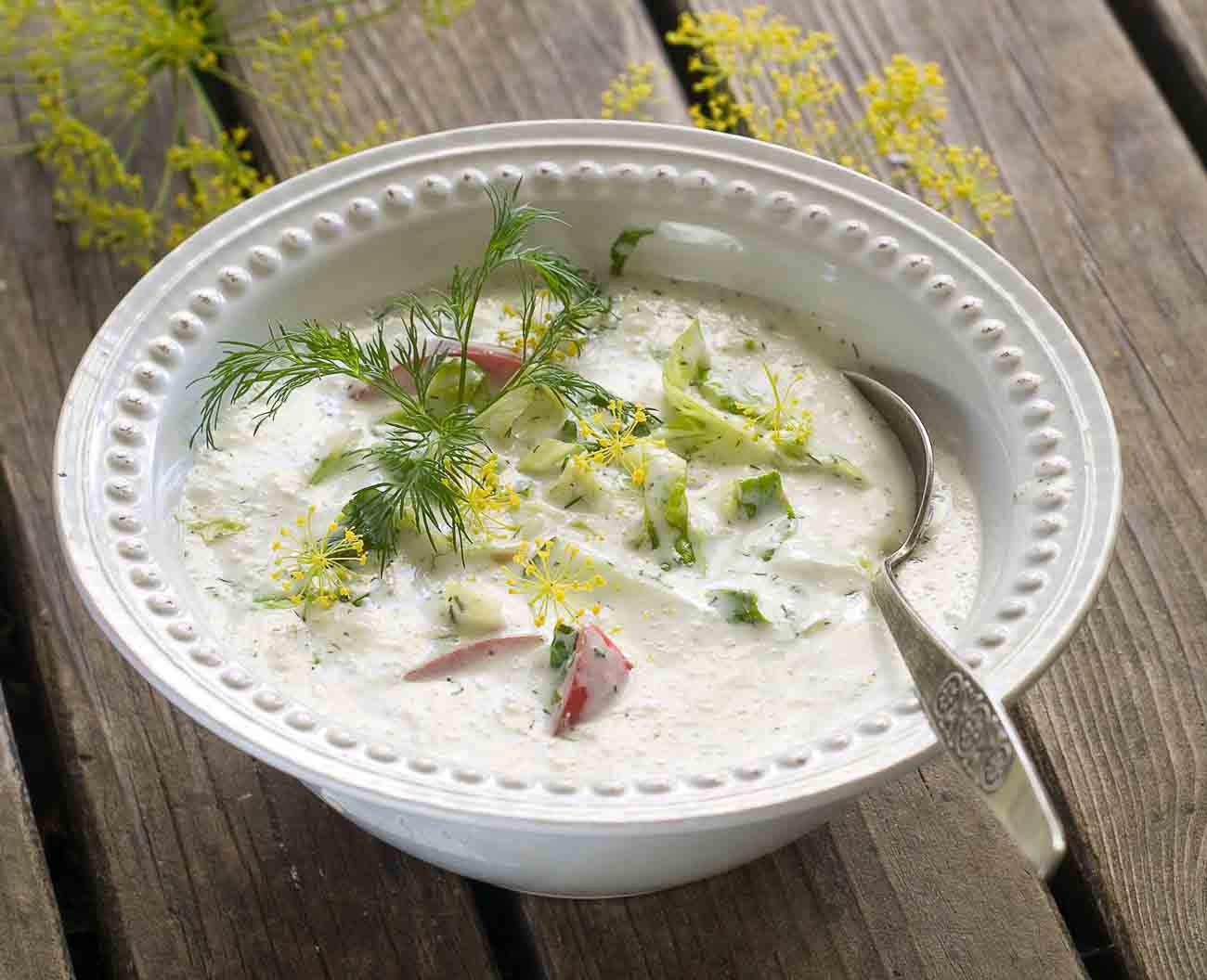 Tomato cucumber raita 