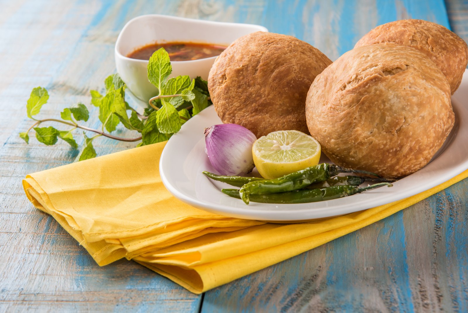 Kolkata Club Style Baked Kachori Aloo Recipe