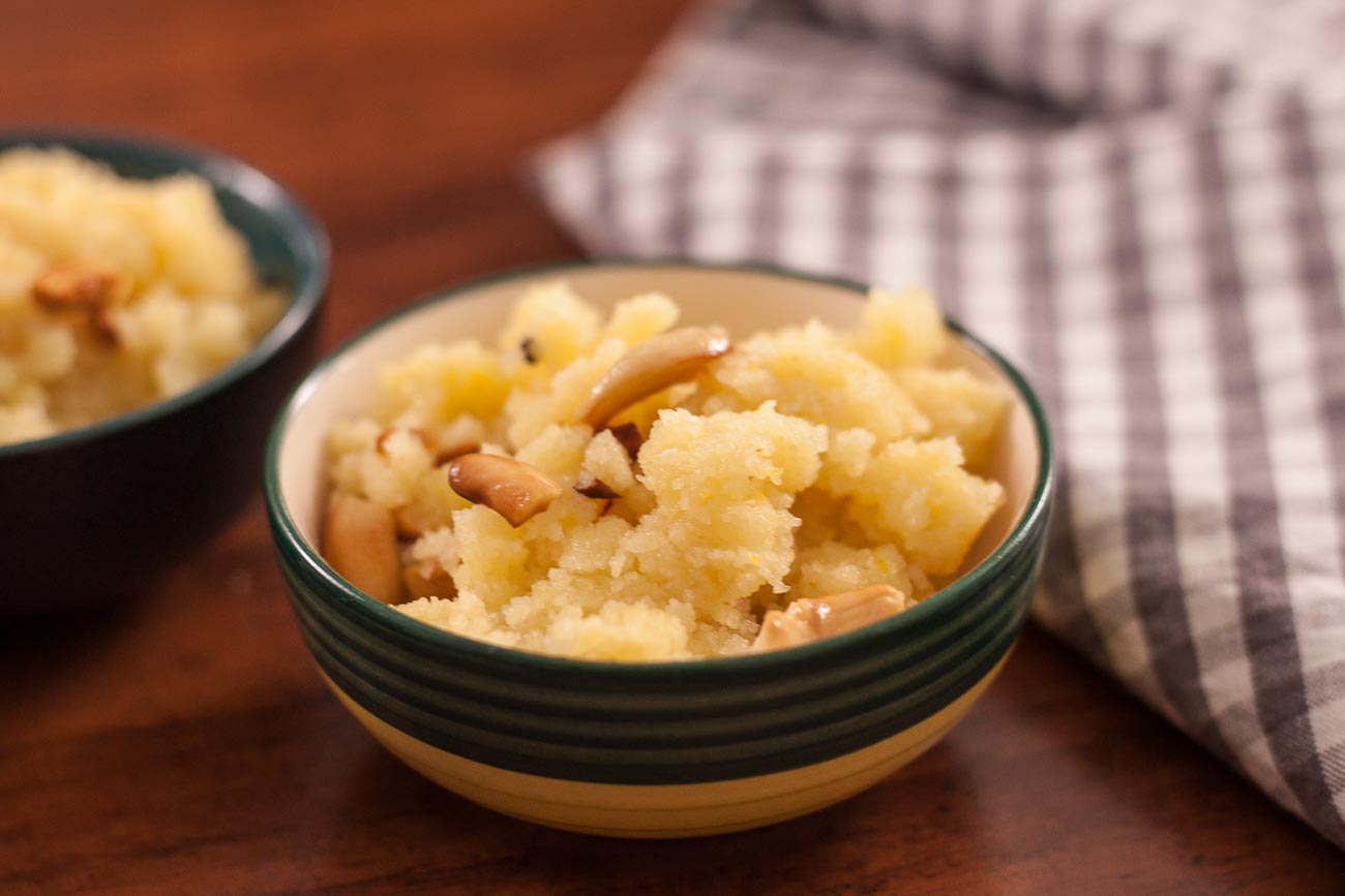 Rava Kesari Bhath/Sooji Halwa Recipe (A Classic Semolina Breakfast Pudding)