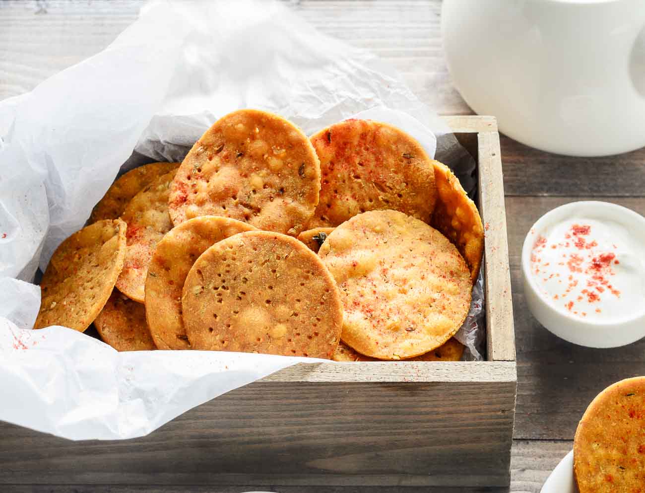 Gujarati Style Multigrain Masala Kadak Puri Recipe - Masala Mathri Gujarati Style Multigrain Masala Kadak Puri Recipe - Masala Mathri