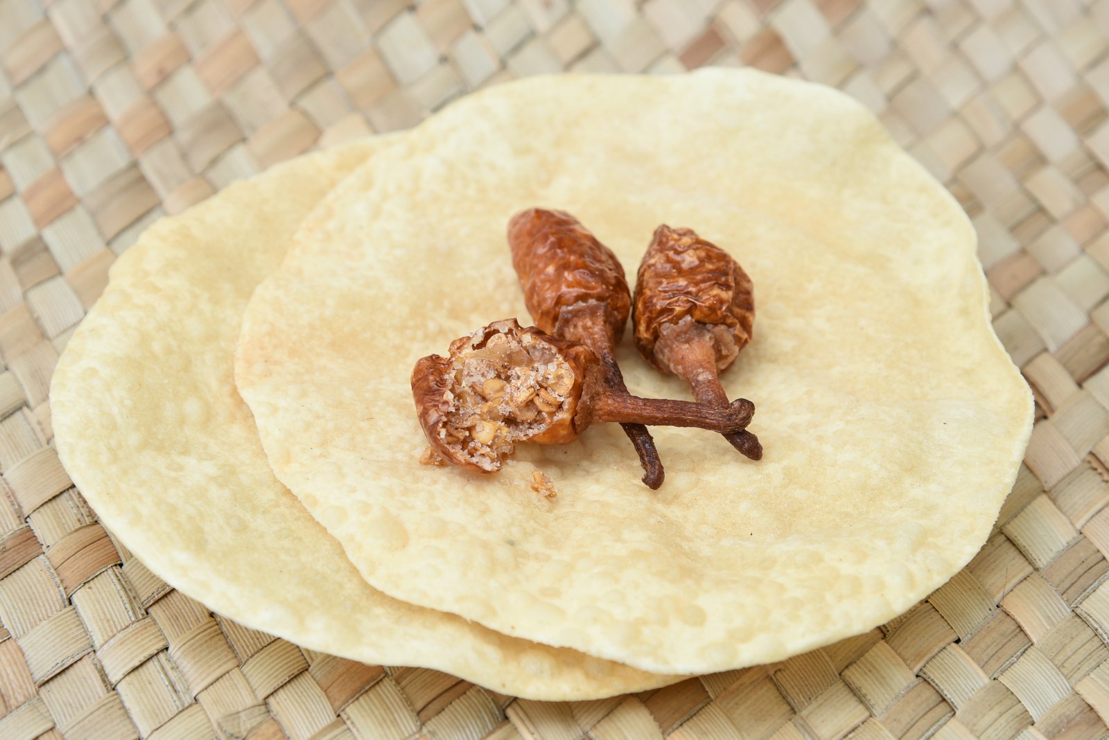 Elai Vadam Recipe-A Traditional South Indian Rice Papad Elai Vadam Recipe-A Traditional South Indian Rice Papad