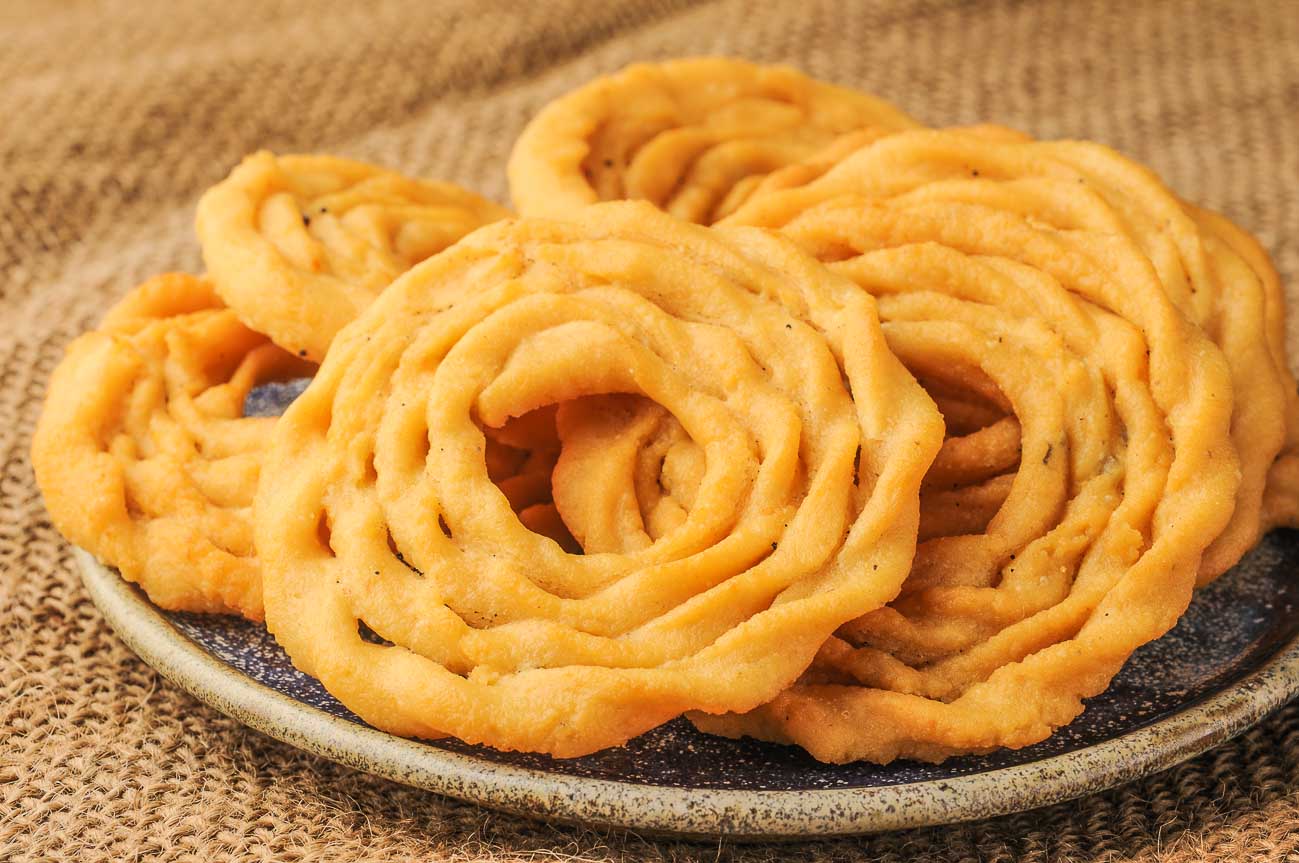 Kai Murukku Recipe - South Indian Diwali Snack Kai Murukku Recipe - South Indian Diwali Snack