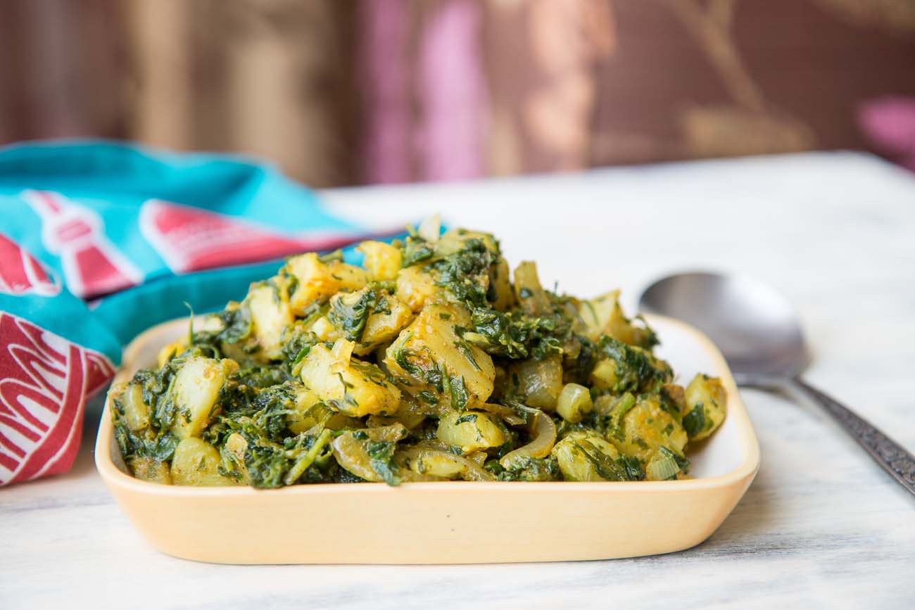 Aloo Palak Sabzi Recipe - Sautéed Potatoes With Spinach