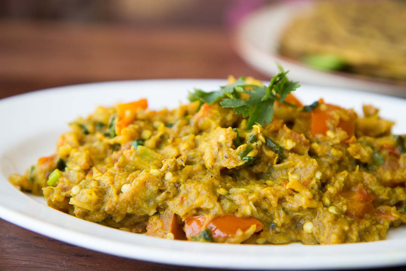 बैंगन भरता रेसिपी - Baingan Bharta (Recipe In Hindi)