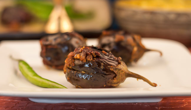 Bharva Baingan Recipe (Stuffed Roasted Eggplant) Bharva Baingan Recipe (Stuffed Roasted Eggplant)
